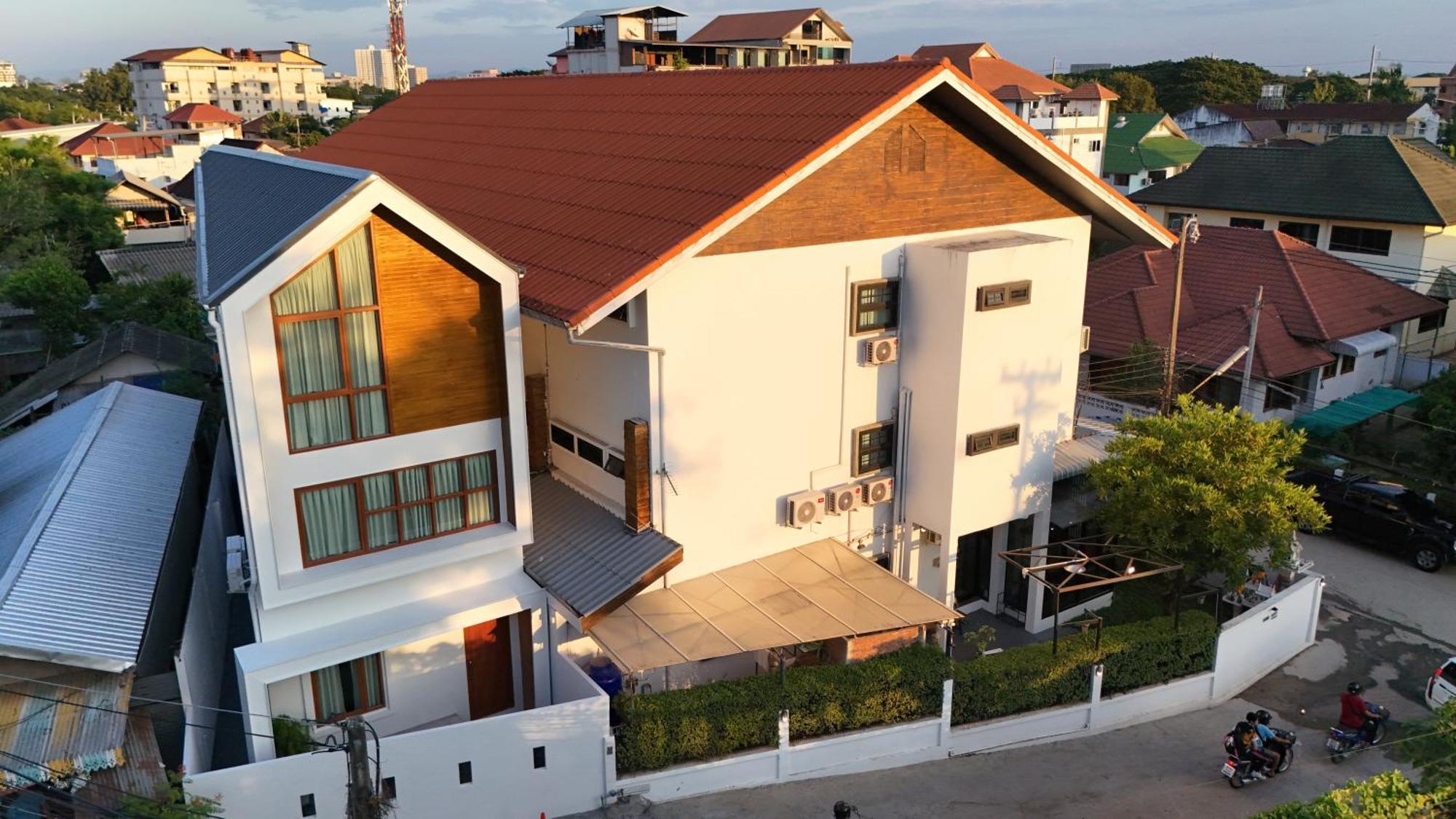 Tanwa Hotel Chiang Mai Buitenkant foto